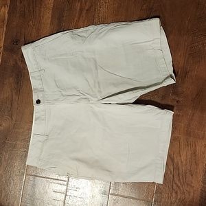 Off-White Shorts, Dockers, Size 34